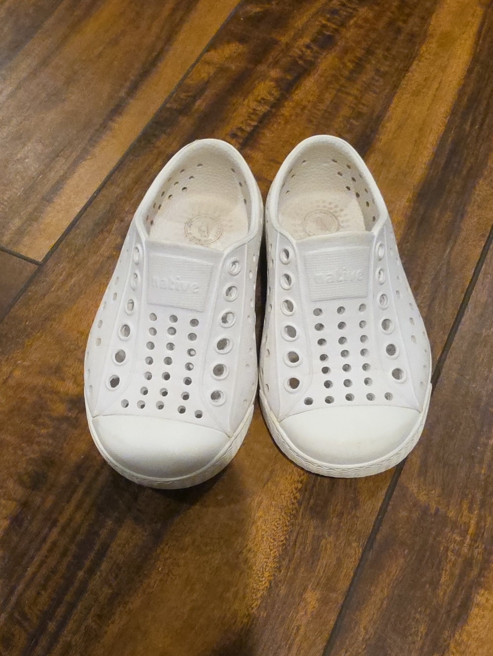 Native Kids Slip-On Sneakers in White